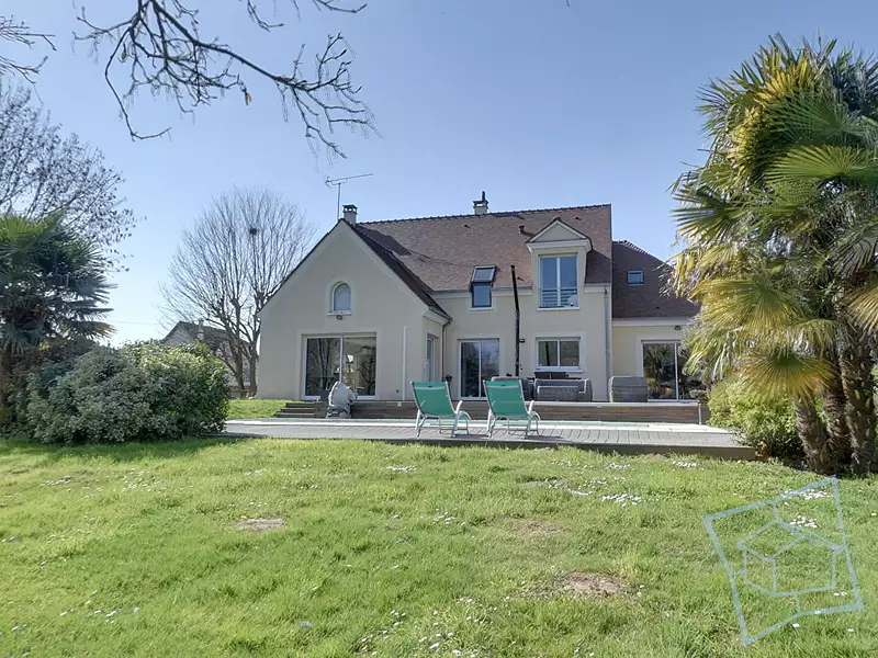 Maison, 205 m²