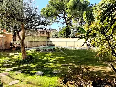 Maison, 422,8 m²