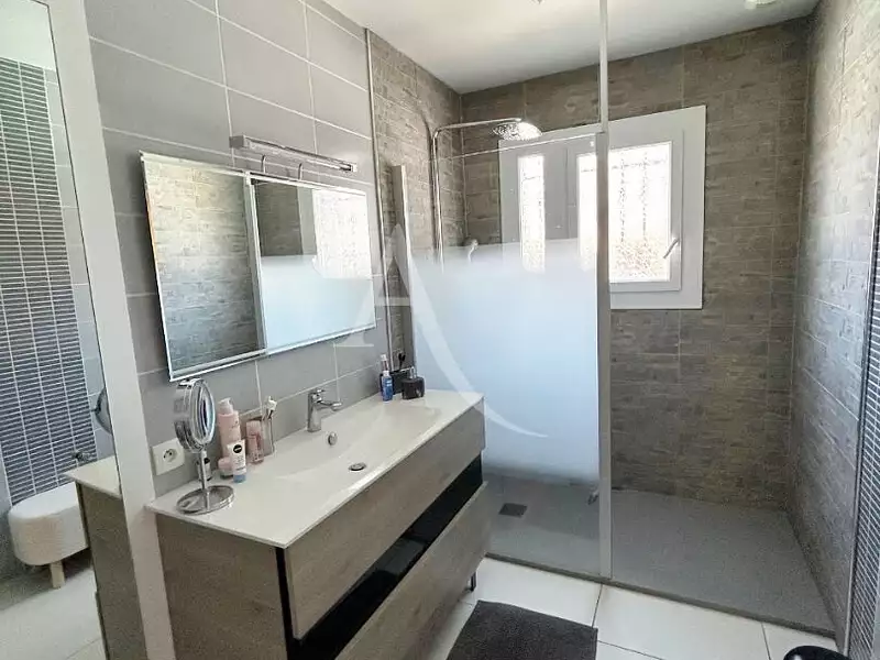 Maison, 160 m²