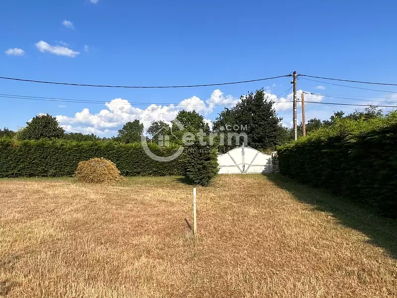 Terrain, 707 m²