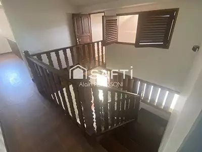 Maison, 186 m²