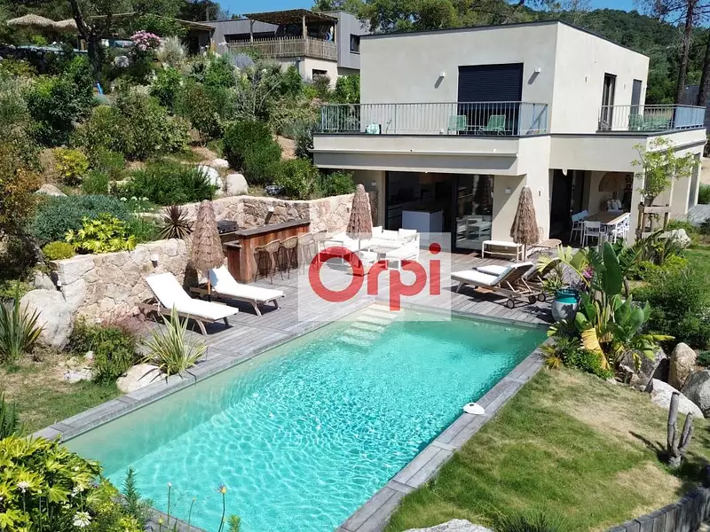 Maison, 163 m²