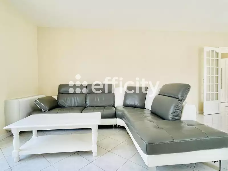 Maison, 156 m²