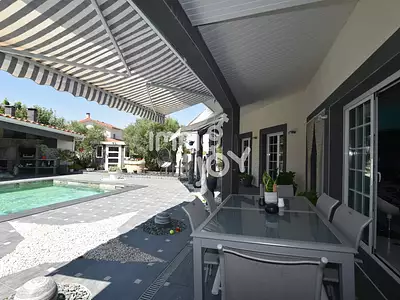 Maison, 200 m²