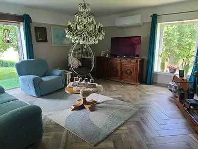 Maison, 640 m²