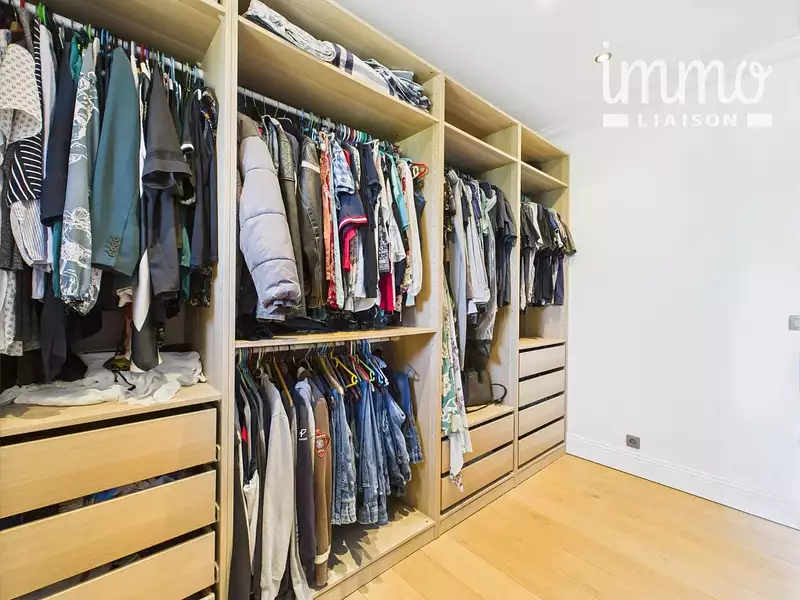 Maison, 266 m²