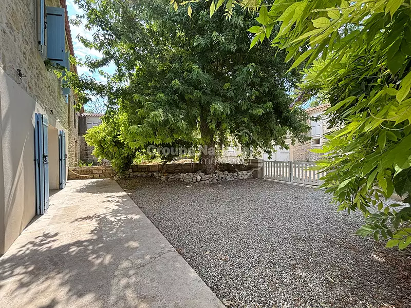 Maison, 196 m²