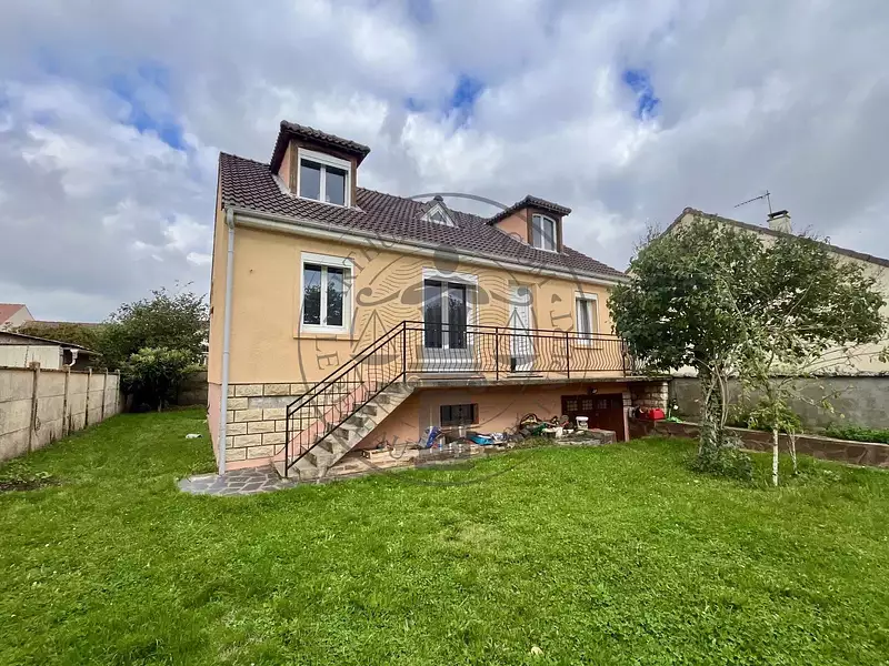 Maison, 143,84 m²