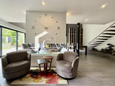 Maison, 216 m²