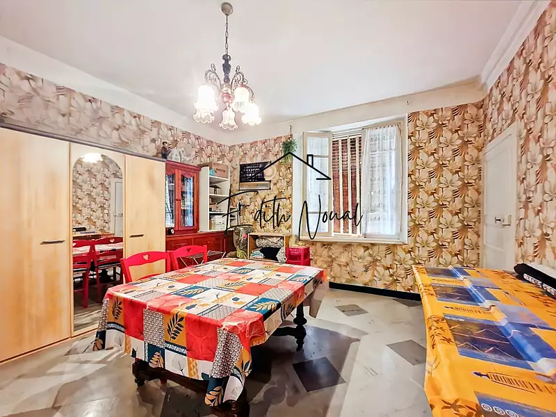 Immeuble, 230 m²