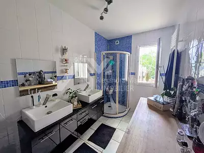 Maison, 176,68 m²