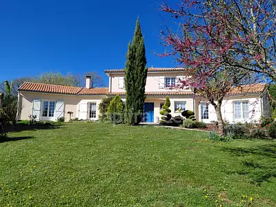 Maison, 295 m²