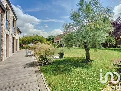 Maison, 240 m²