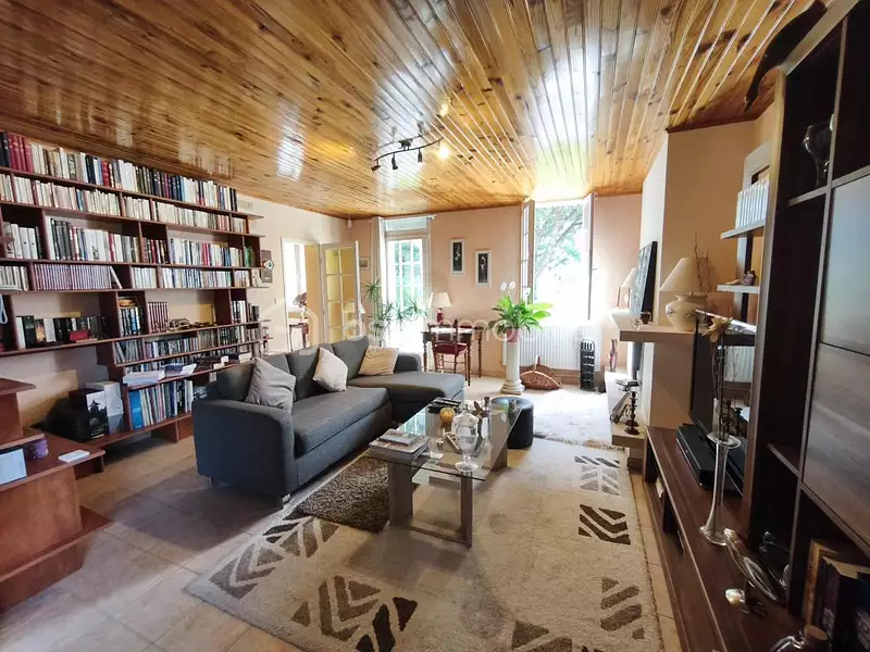 Maison, 221 m²