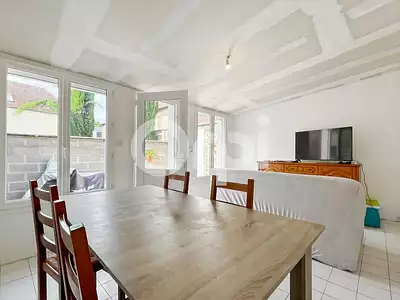 Immeuble, 121 m²