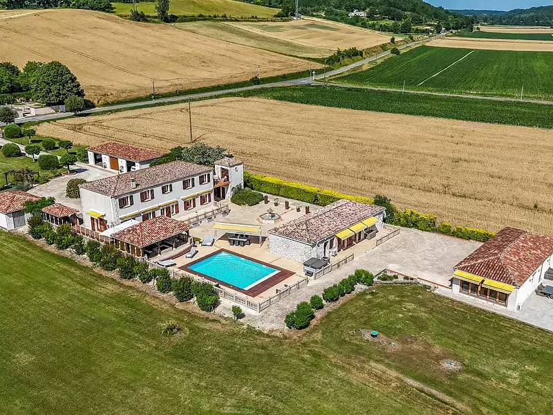 Maison, 4 710 m²