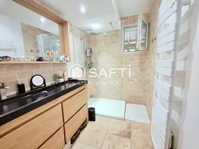 Maison, 193 m²