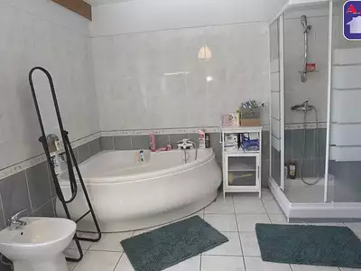 Maison, 282 m²