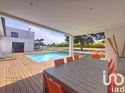 Maison, 260 m²