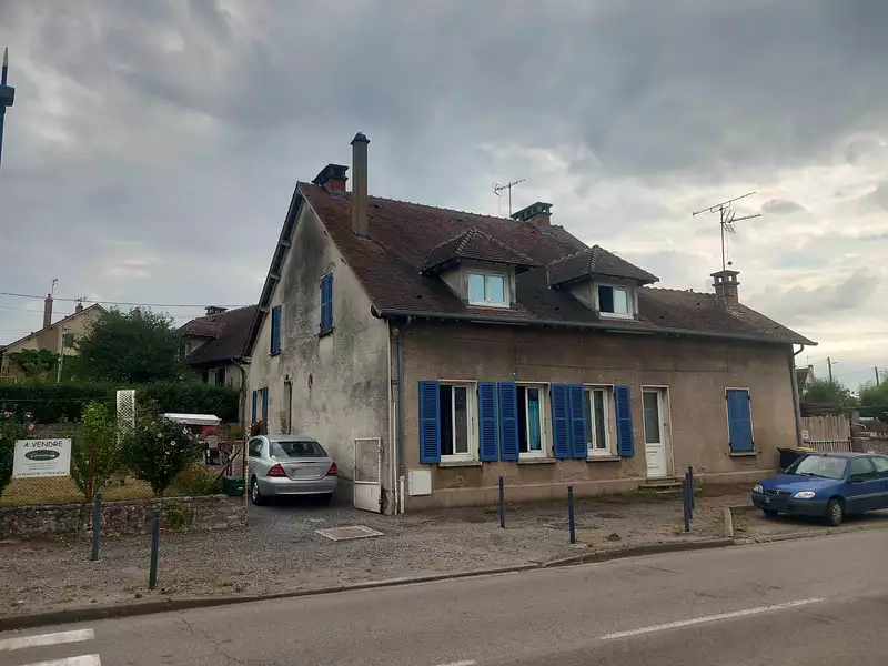 Immeuble, 160 m²