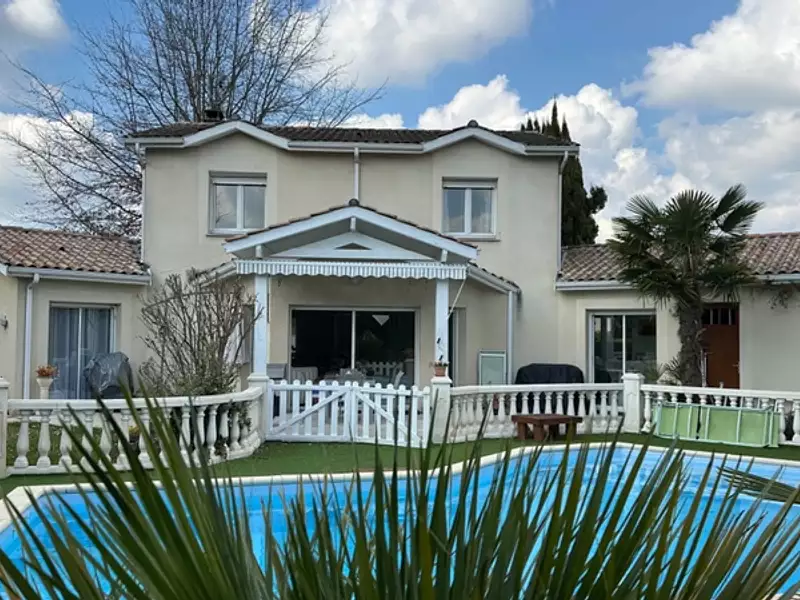 Maison, 142 m²