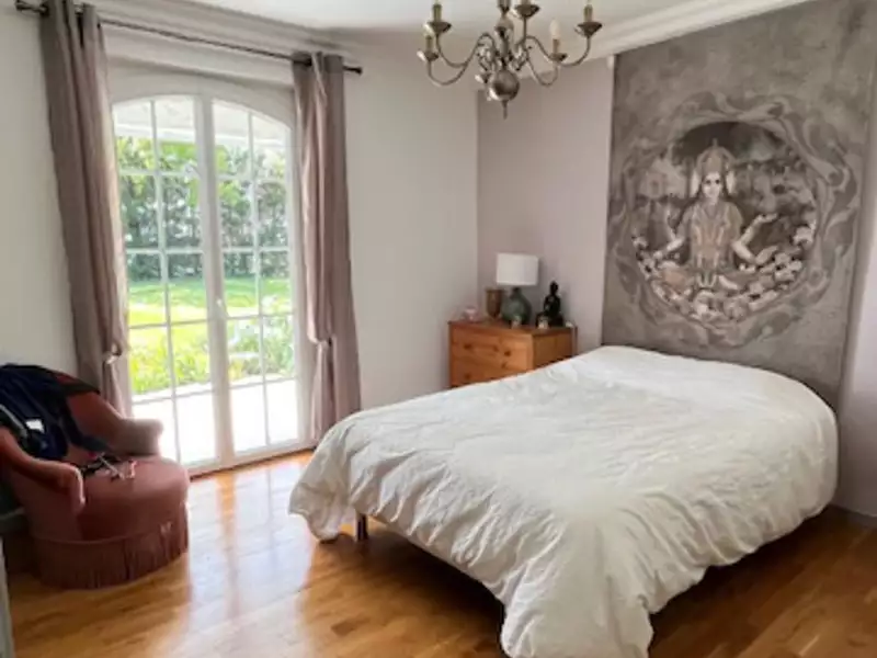 Maison, 230 m²