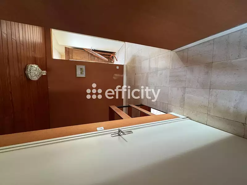 Maison, 230 m²