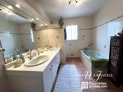 Maison, 207 m²