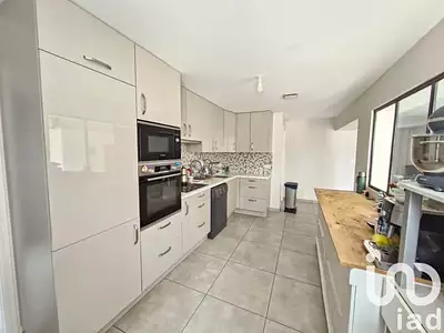 Maison, 218 m²