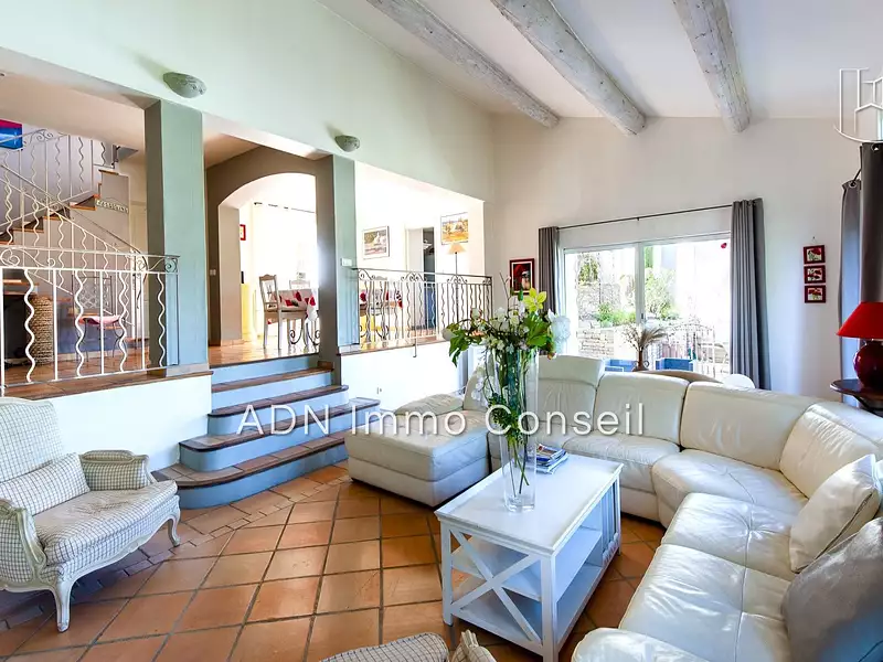 Maison, 162 m²