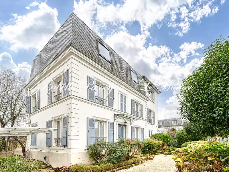 Maison, 180 m²