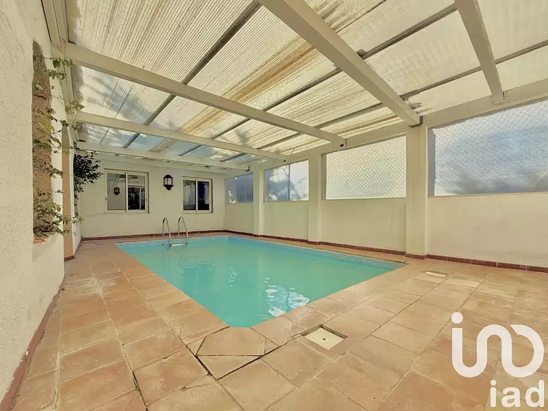 Maison, 240 m²