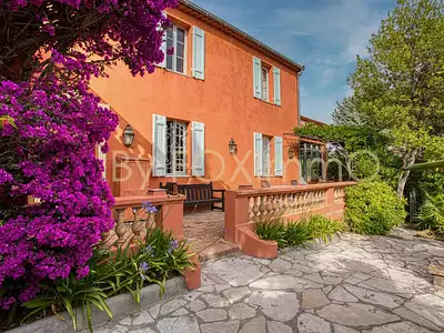 Maison, 267 m²