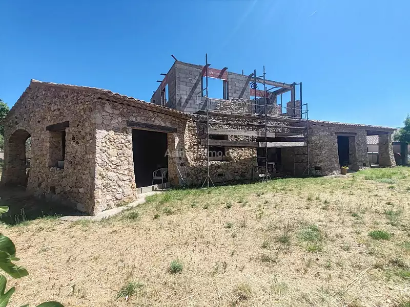 Maison, 250 m²