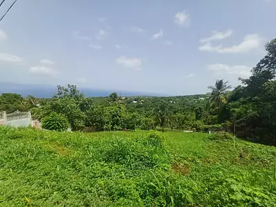 Terrain, 1 056 m²