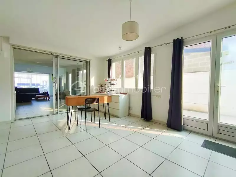 Maison, 241 m²