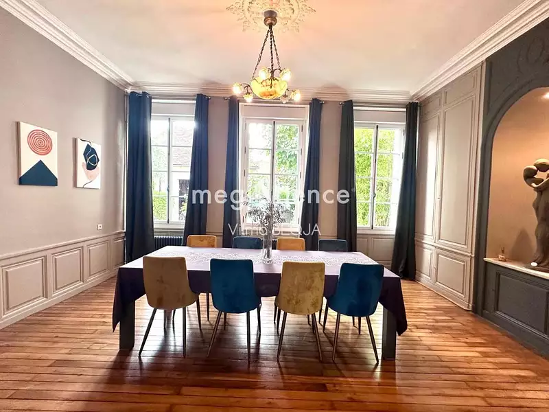 Maison, 285 m²