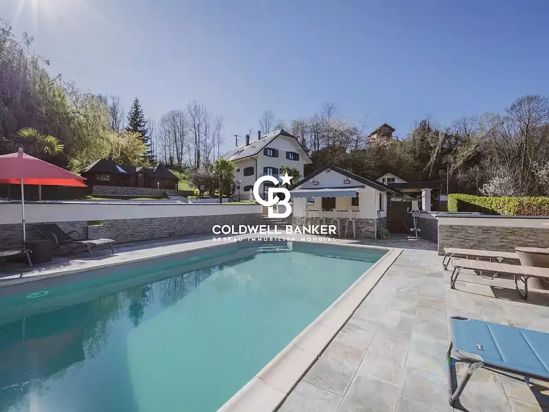 Maison, 280 m²