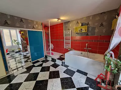 Maison, 211 m²