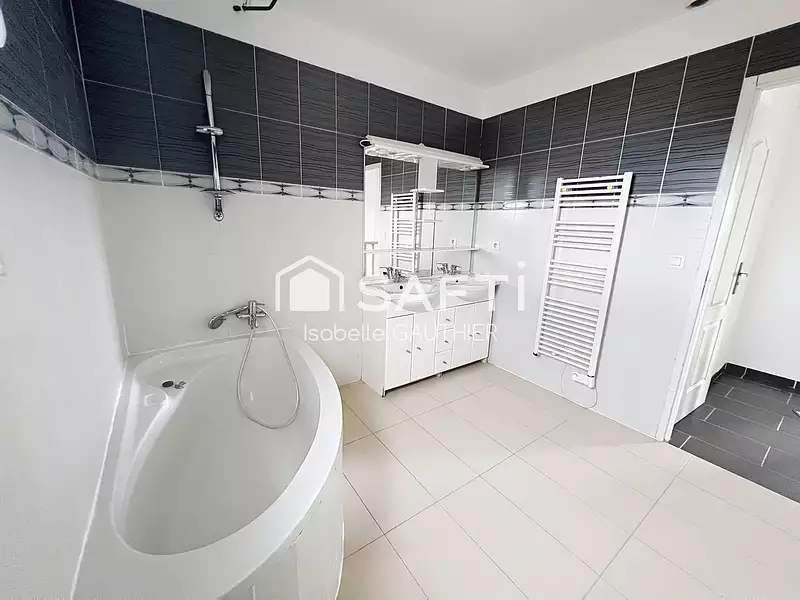 Maison, 125 m²