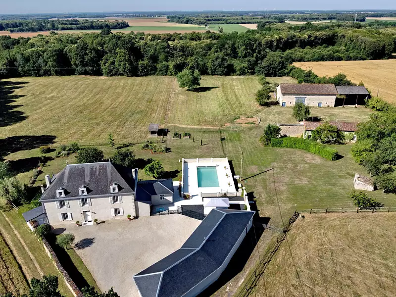 Maison, 274 m²