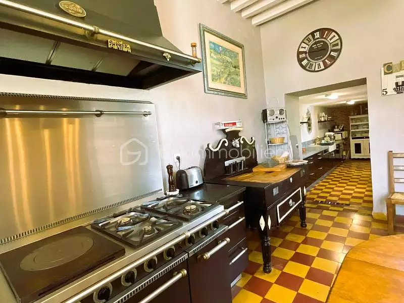 Maison, 380 m²