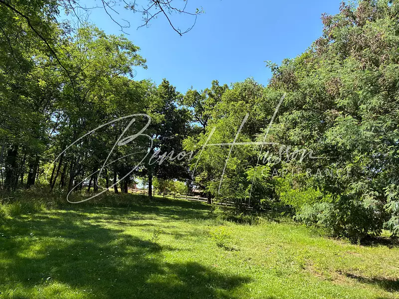 Terrain, 1 700 m²
