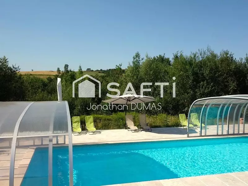 Maison, 374 m²