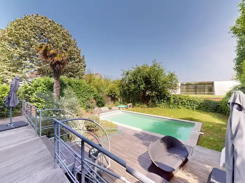 Maison, 208 m²