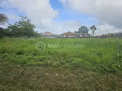 Terrain, 881 m²