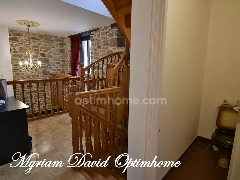 Maison, 252 m²