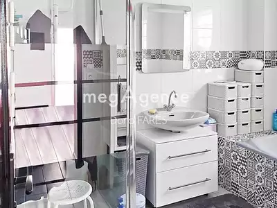 Maison, 165 m²
