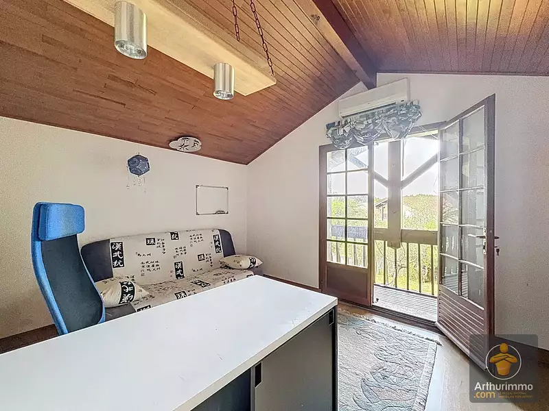 Maison, 148 m²