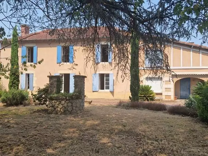 Maison, 270 m²
